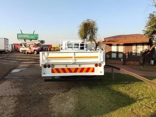 HINO 12-215 8 TON R379000