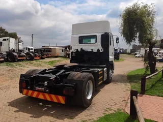 HINO 700 2038 R379000 Truck Tractor