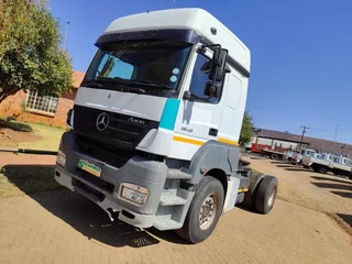 MERC AXOR R329000 Truck Tractor