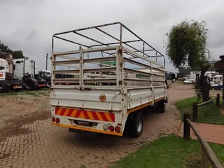 HINO R349000 4 Ton Cattle Rails