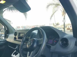 MERC SPRINTER 519 XL 23 Seater