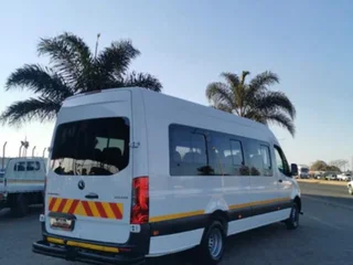 MERC SPRINTER 519 XL 23 Seater