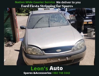 Ford fiesta 2000 model stripping for spares