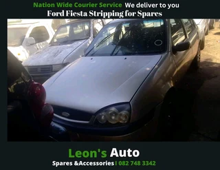 Ford fiesta 2000 model stripping for spares