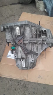 Nissan qashqai  1.2 HRA 6 speed gear box for sale