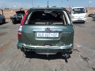 Honda Cr-v 2.0 Automatic Stripping For Spares