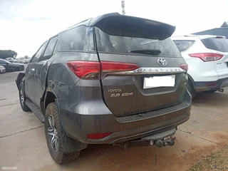 TOYOTA FORTUNER 2.4/2.8  GD-6  AUTOMATIC/MANUAL STRIPPING FOR SPARES