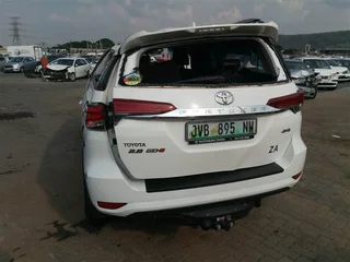 TOYOTA FORTUNER 2.4/2.8  GD-6  AUTOMATIC/MANUAL STRIPPING FOR SPARES