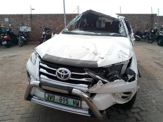 TOYOTA FORTUNER 2.4/2.8  GD-6  AUTOMATIC/MANUAL STRIPPING FOR SPARES