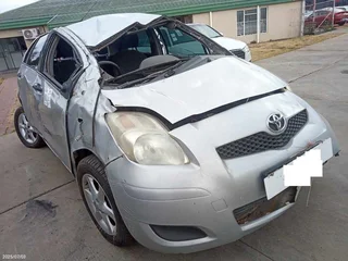 TOYOTA YARIS STRIPPING FOR SPARES