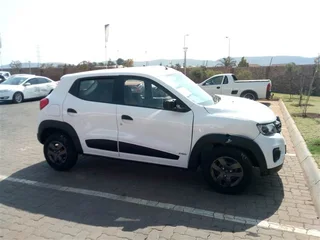 RENAULT KWID AUTOMATIC/MANUAL 1.0 DYNAMIQUE STRIPPING FOR SPARES