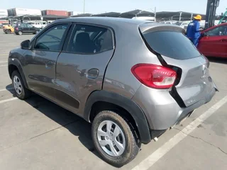 RENAULT KWID AUTOMATIC/MANUAL 1.0 DYNAMIQUE STRIPPING FOR SPARES