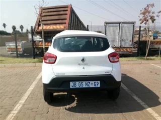 RENAULT KWID AUTOMATIC/MANUAL 1.0 DYNAMIQUE STRIPPING FOR SPARES