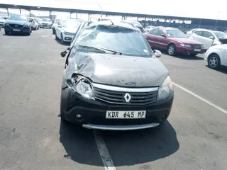 RENAULT SANDERO  1.6 LT STEP-WAY STRIPPING FOR SPARES