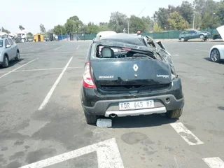 RENAULT SANDERO  1.6 LT STEP-WAY STRIPPING FOR SPARES