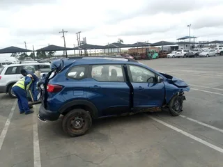 Renault Triber 1.0  Dynamique Stripping For Spares