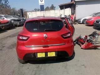 RENAULT CLIO IV  900 T DYNAMIQUE STRIPPING FOR SPARES