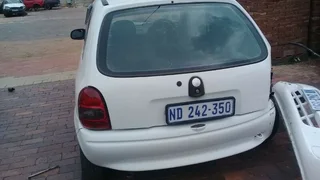 OPEL CORSA LITE STRIPPING FOR SPARES