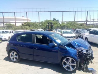 Opel Astra 1.6/1.8 Lt Sport Stripping For Spares