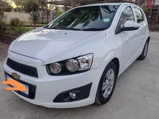 Chevrolet Sonic, 2016 Model. 1.4 engine, with service book and all paper okay, Very neat. Only serio