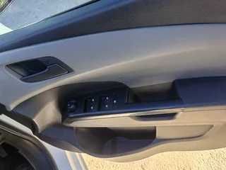 Chevrolet Sonic, 2016 Model. 1.4 engine, with service book and all paper okay, Very neat. Only serio