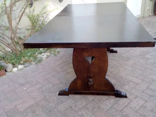 Patio Table - seats 6