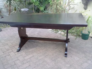 Patio Table - seats 6