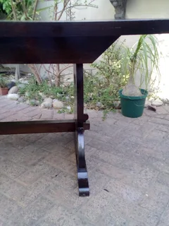 Patio Table - seats 6