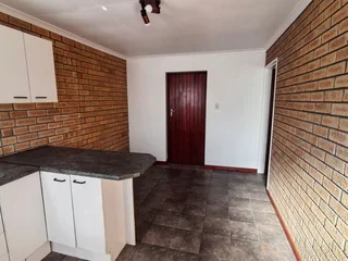 Flatlet For Rental - Kenwyn
