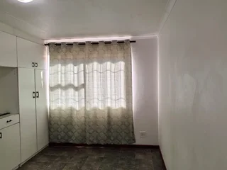 Flatlet For Rental - Kenwyn