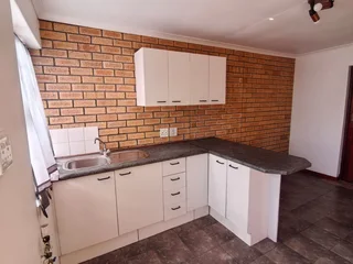 Flatlet For Rental - Kenwyn