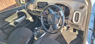 2021 Kia Picanto street