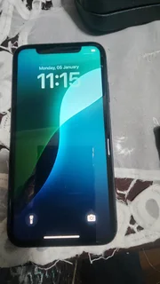 Iphone 11 - 64gb - R4000