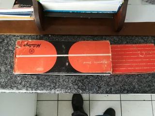 Dailgauge complete with magnetic stand