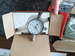 Dailgauge complete with magnetic stand