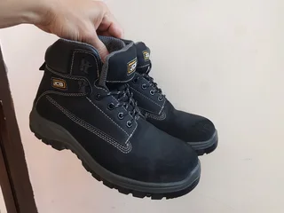 JCB Safety Boots For Sale - size 7