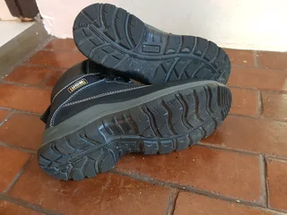 JCB Safety Boots For Sale - size 7