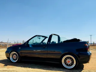 Volkswagen Golf Cabrio