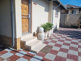 Pending offer - Family House - Kyasands Estate Bloubosrand, Northriding - Kgabo Redeemed Auctione