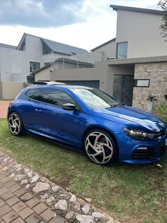 20 inch Original Radi8 (R8S5) for sale - 19500 with tyres.