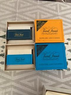 Trivial pursuit Master Game Genus Edition &amp; 2 expansion packs