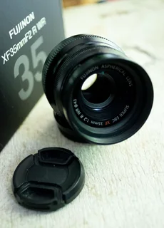 Fujufilm 35mm f2 XF R WR lens