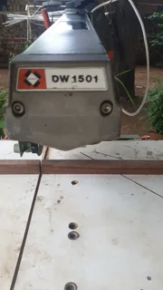 DEWALT Radial Arm saw (DW-1501)