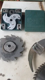 DEWALT Radial Arm saw (DW-1501)