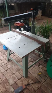 DEWALT Radial Arm saw (DW-1501)