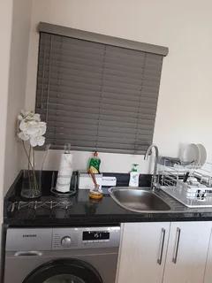 Blinds - Ad posted by helsmwright