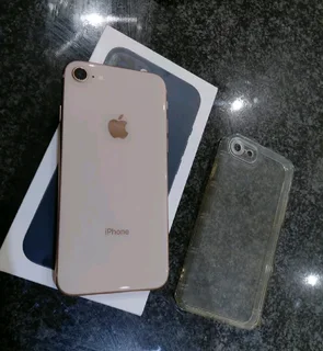 Iphone 8 - Excellent like new