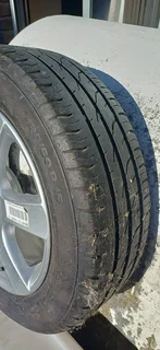 Polo 250 mag 185/60/R15