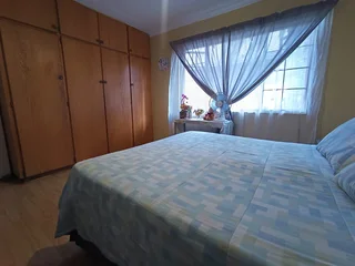 2 Bedroom Townhouse in Uitsig January 2026