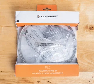 Brand new Le Creuset Toughened Glass Lid - 22cm